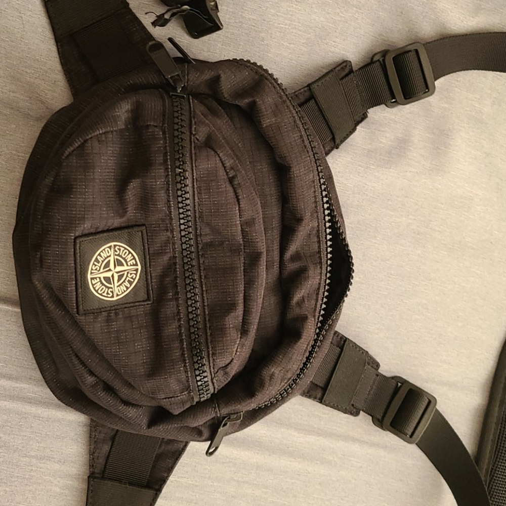 Sold; Stone Island Belt Bag - Picture 1 of 3